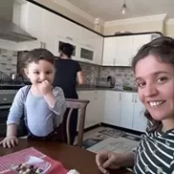 emoş